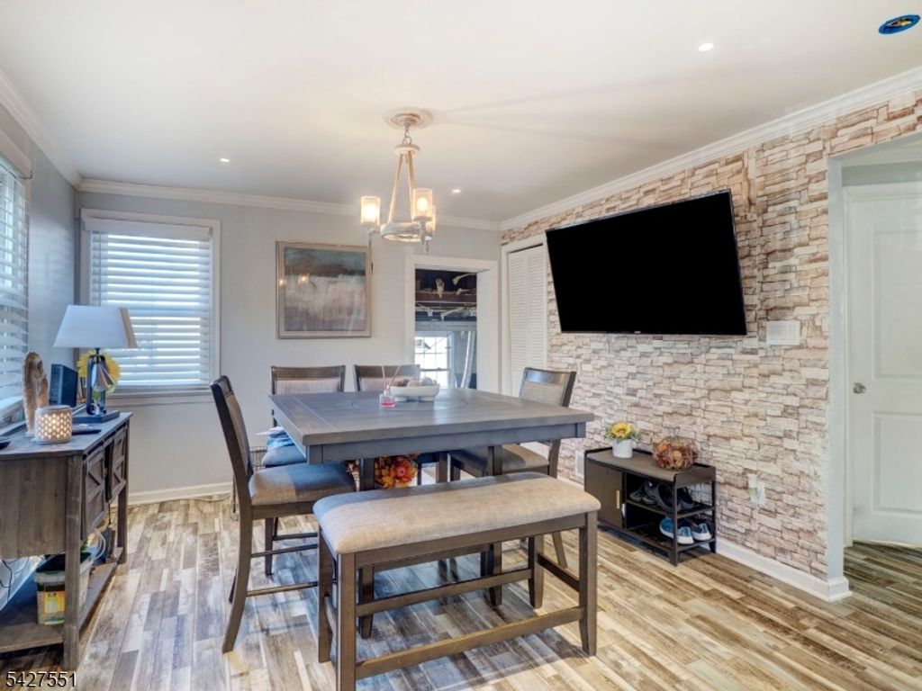 382 Douglas Rd, Roselle Boro, NJ 07203 — photo 5