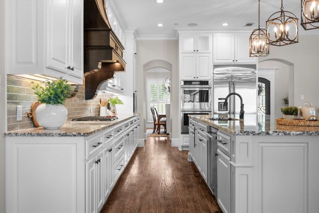 200 Kylie Lane, Copper Canyon, TX 76226