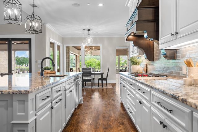 200 Kylie Lane, Copper Canyon, TX 76226