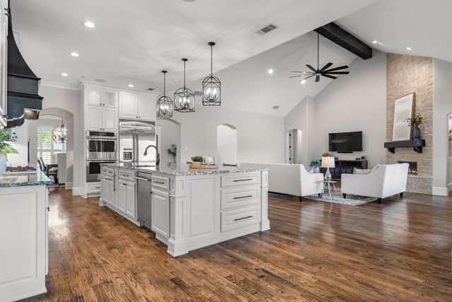 200 Kylie Lane, Copper Canyon, TX 76226