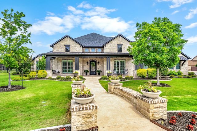200 Kylie Lane, Copper Canyon, TX 76226