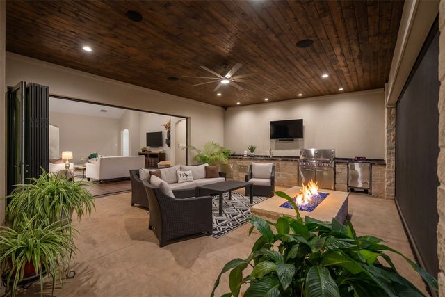 200 Kylie Lane, Copper Canyon, TX 76226