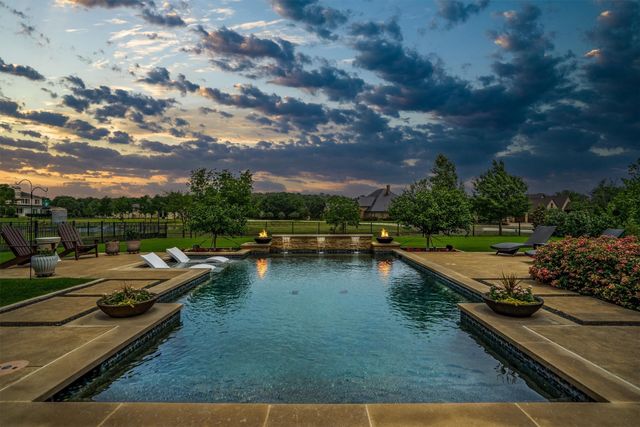 200 Kylie Lane, Copper Canyon, TX 76226