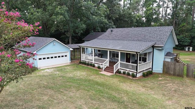 2217 Bass Hollow Circle, Jacksonville, TX 75766