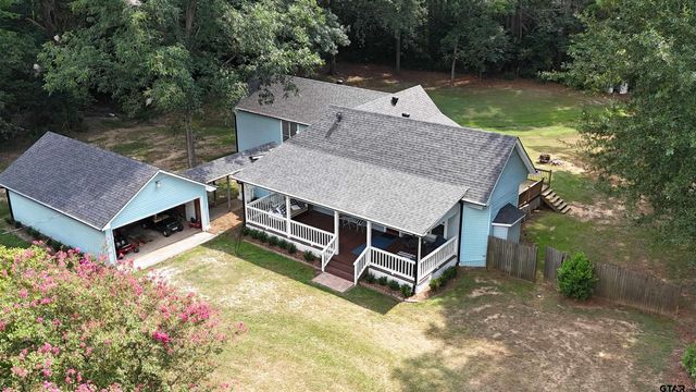 2217 Bass Hollow Circle, Jacksonville, TX 75766