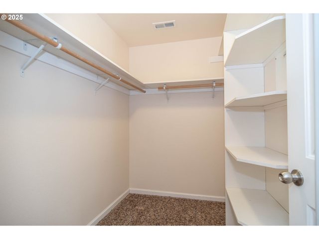 204 RAINBOW RIDGE Ave, Roseburg, OR 97471