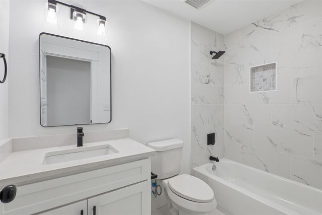 7694 Portwood Road, Azle, TX 76020