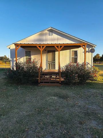 1250 Winn Road, Bowie, TX 76230