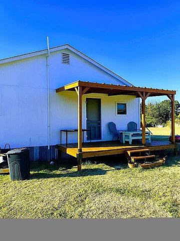 1250 Winn Road, Bowie, TX 76230