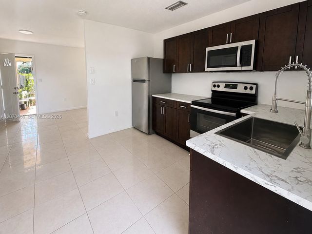 2484 NW 101st Street 2484, Miami, FL 33147