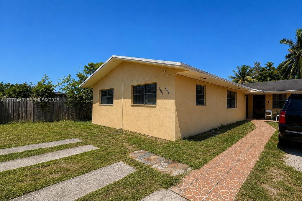 2484 NW 101st Street 2484, Miami, FL 33147