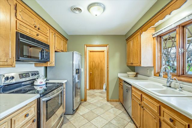 171 Rice Creek Terrace NE, Fridley, MN 55432