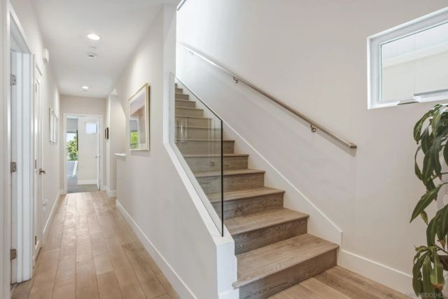 4028 Shasta St, San Diego, CA 92109