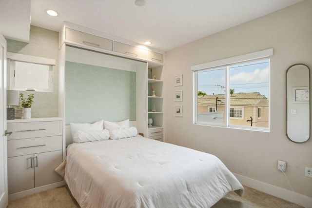 4028 Shasta St, San Diego, CA 92109