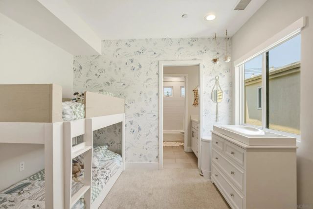 4028 Shasta St, San Diego, CA 92109