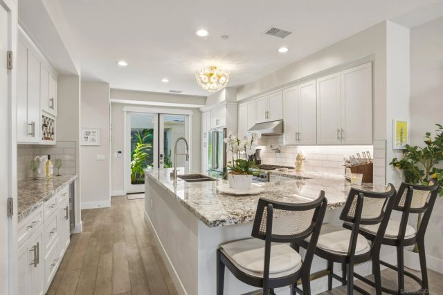 4028 Shasta St, San Diego, CA 92109