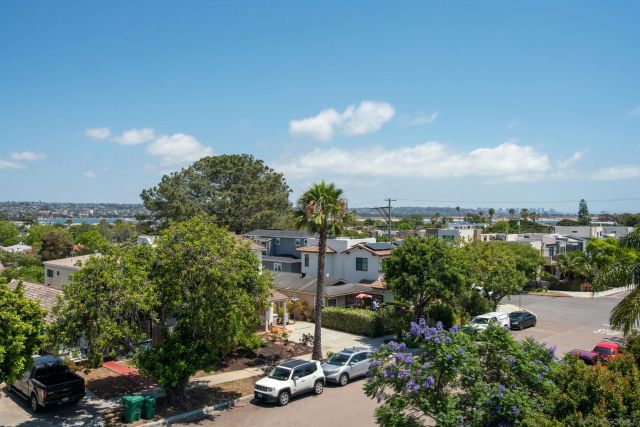 4028 Shasta St, San Diego, CA 92109
