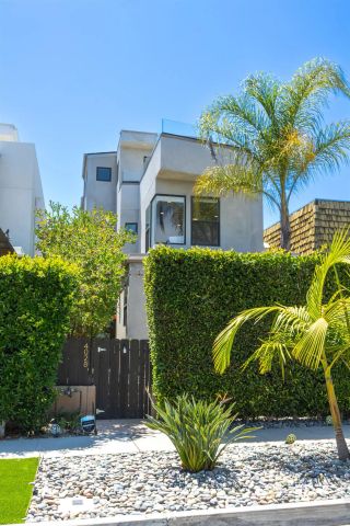 4028 Shasta St, San Diego, CA 92109