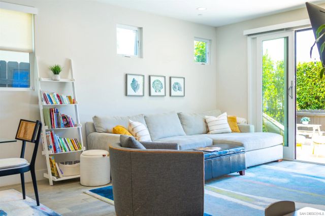4028 Shasta St, San Diego, CA 92109