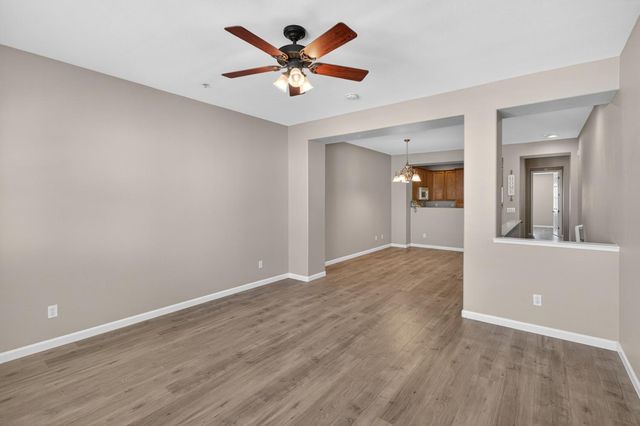8150 Crystal Walk Cir, Elk Grove, CA 95758