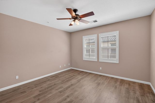 8150 Crystal Walk Cir, Elk Grove, CA 95758