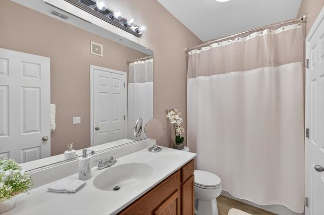 8150 Crystal Walk Cir, Elk Grove, CA 95758