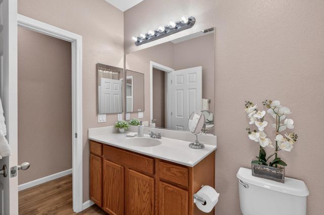 8150 Crystal Walk Cir, Elk Grove, CA 95758