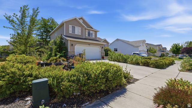 5416 S 4225 W, Roy, UT 84067