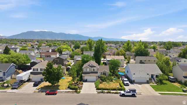 5416 S 4225 W, Roy, UT 84067