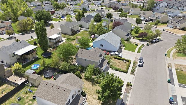 5416 S 4225 W, Roy, UT 84067