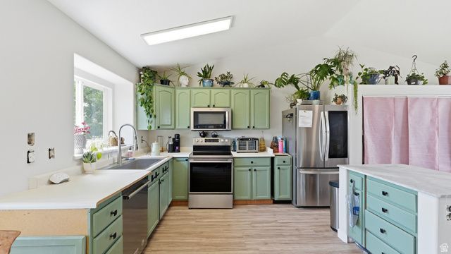 5416 S 4225 W, Roy, UT 84067