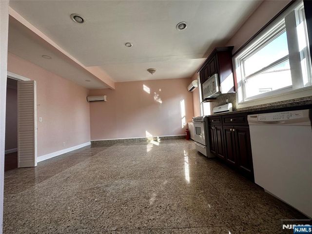 435 59th Street, West New York, NJ 07093