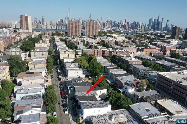 435 59th Street, West New York, NJ 07093
