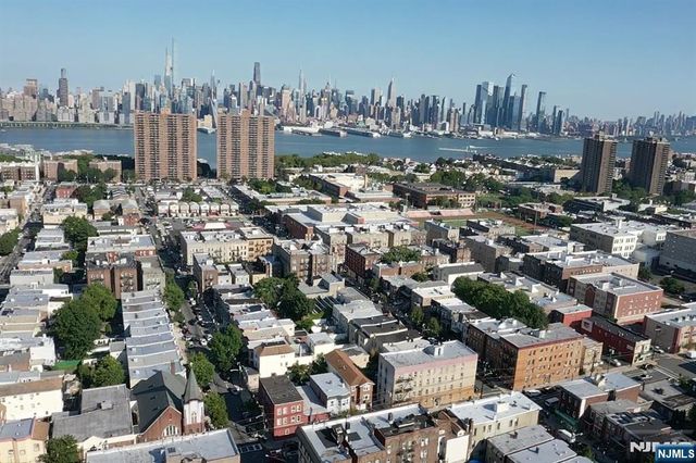435 59th Street, West New York, NJ 07093