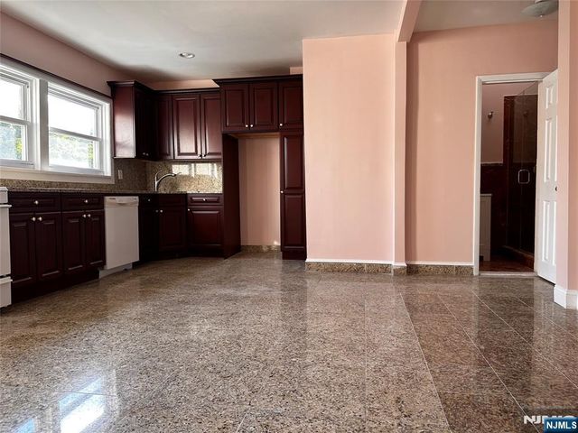 435 59th Street, West New York, NJ 07093