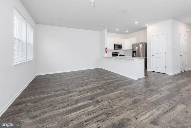 309 MAZZEO DR, Glassboro, NJ 08028