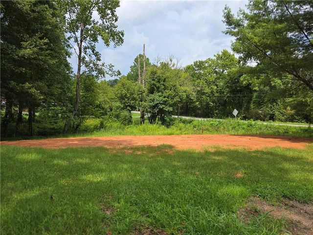 2715 Huff Drive N, Lawrenceville, GA 30044