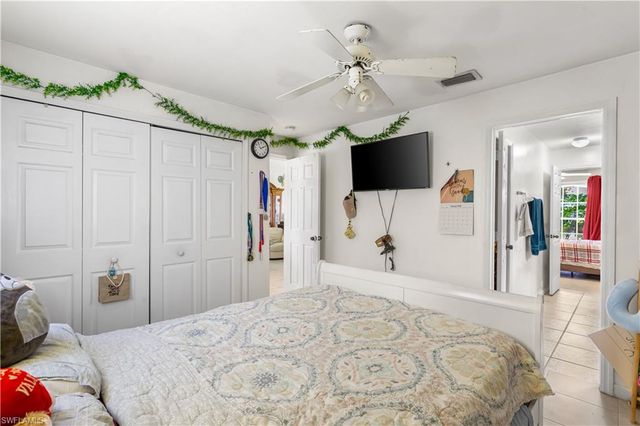1728 NE 22nd TER, Cape Coral, FL 33909