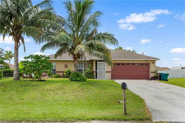1728 NE 22nd TER, Cape Coral, FL 33909