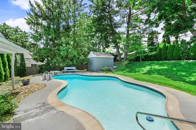450 FOSTER DR, Springfield, PA 19064
