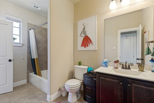 1017 Brook Hollow Drive, Euless, TX 76039