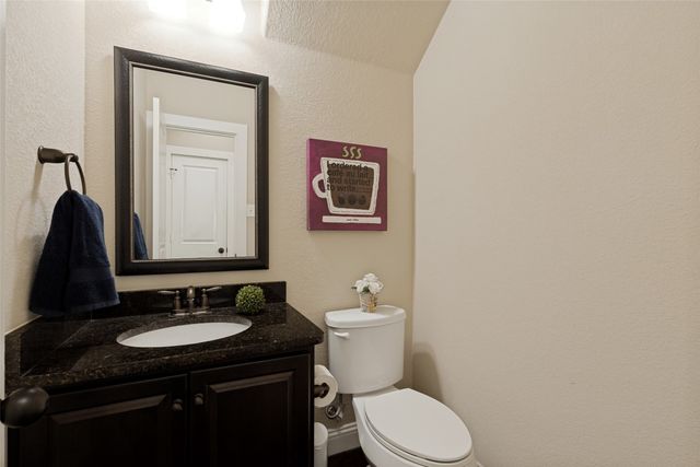 1017 Brook Hollow Drive, Euless, TX 76039