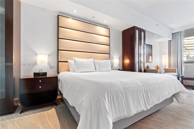 4391 Collins Ave 303, Miami Beach, FL 33140