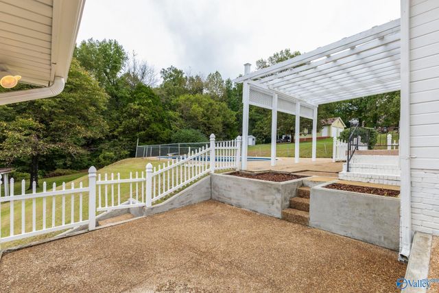 2122 Winchester Road NW, Huntsville, AL 35810