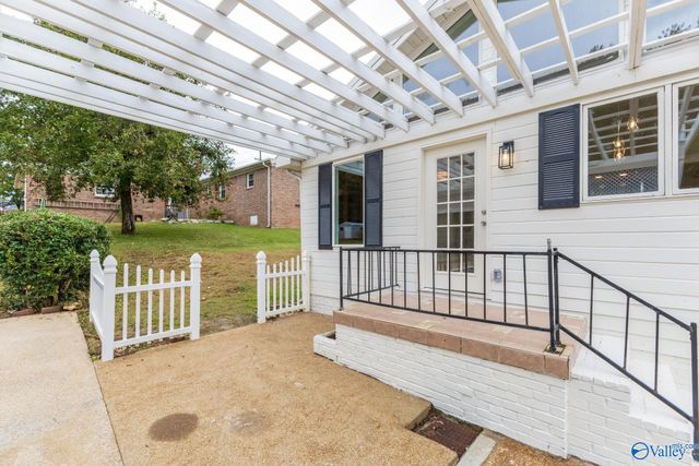 2122 Winchester Road NW, Huntsville, AL 35810