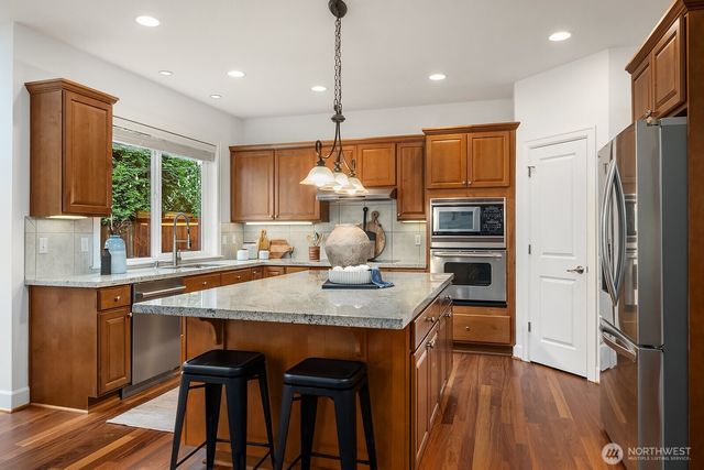 9108 124th Avenue NE, Kirkland, WA 98033