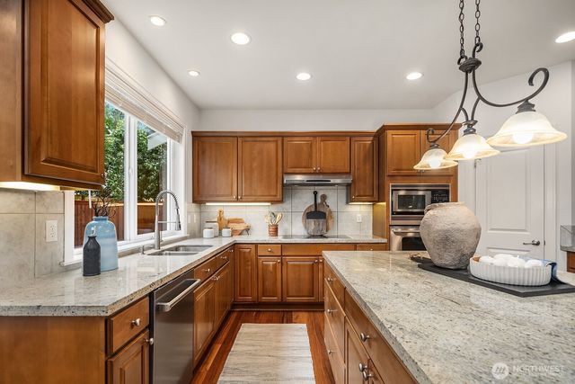 9108 124th Avenue NE, Kirkland, WA 98033