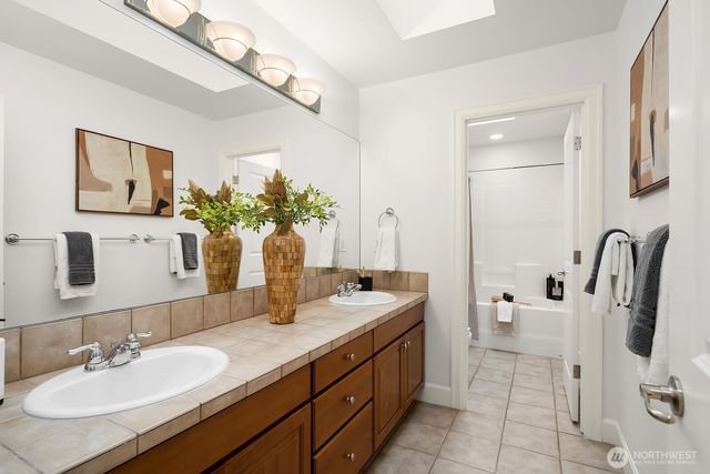 9108 124th Avenue NE, Kirkland, WA 98033