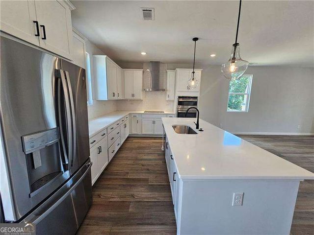 3670 Willow Glade Tr, Lawrenceville, GA 30043