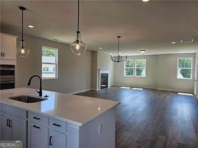 3670 Willow Glade Tr, Lawrenceville, GA 30043